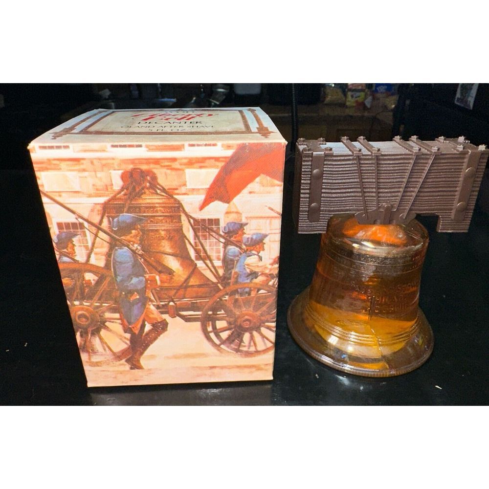 Vintage Avon Liberty Bell‎ Glass Decanter Oland After Shave 5 fl Oz